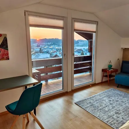 홈스테이 With A View - Mit Balkon Und Bergblick - Zwischen Muenchen Und Rosenheim