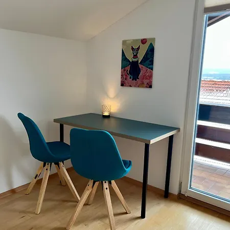 With A View - Mit Balkon Und Bergblick - Zwischen Muenchen Und Rosenheim Homestay *