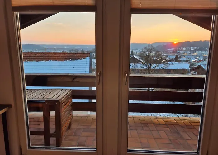 With A View - Mit Balkon Und Bergblick - Zwischen Muenchen Und Rosenheim ホームステイ *